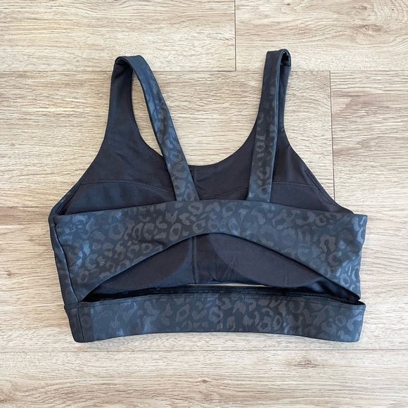 NWOT Beyond Athletica Cheetah Print Sports Bra - Picture 3 of 4